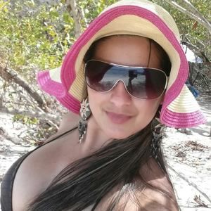 Meet your Posher, Corina